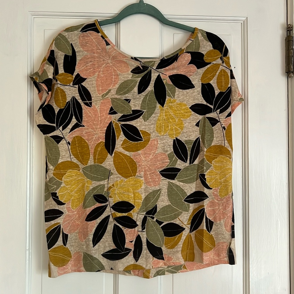 Rachel Zoe. 100% Linen top. NWOT